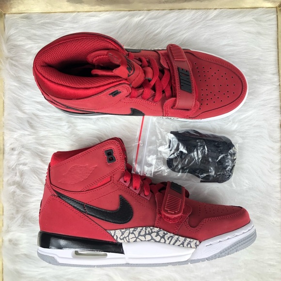 Nike Air Jordan Legacy 312 GS Toro 4.5Y - Picture 5 of 9